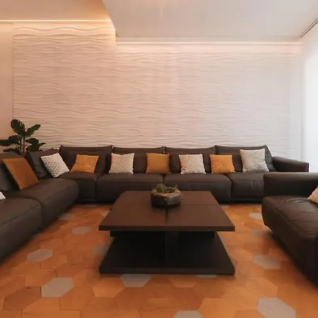 Superior Designer In Prime Location