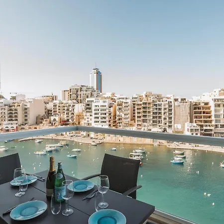 Superior Designer In Prime Location