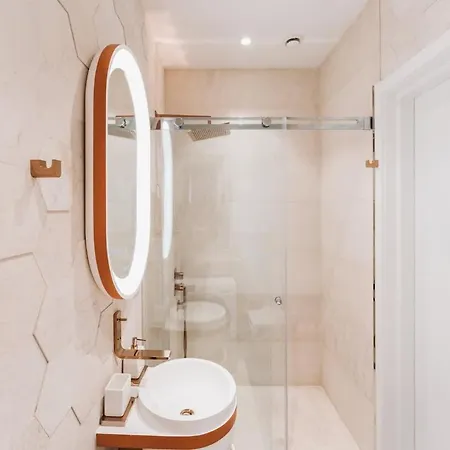 Superior Designer In Prime Location Appartamento