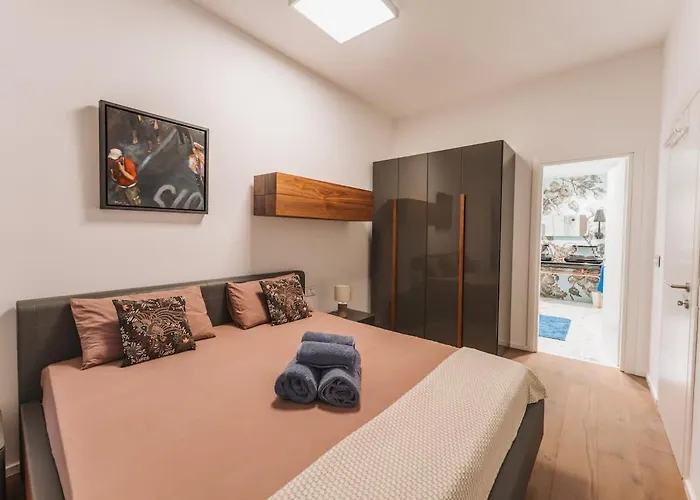 公寓 Superior Designer In Prime Location *