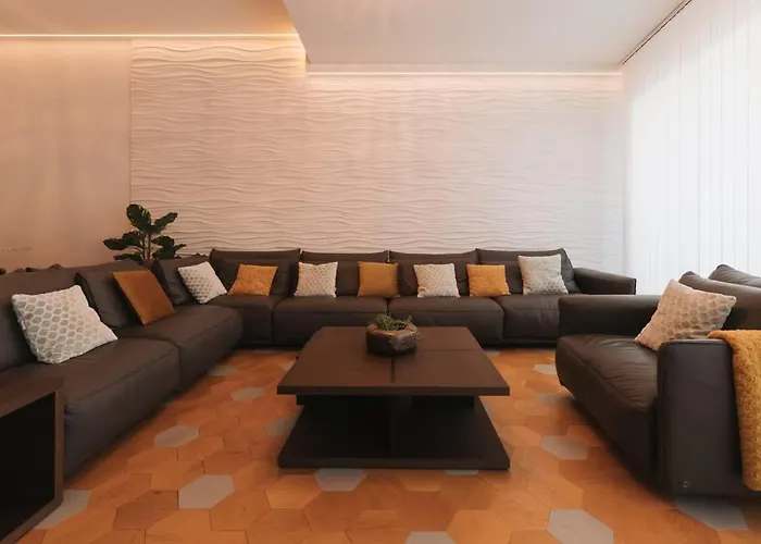 Superior Designer In Prime Location