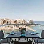 Apartment Superior Designer In Prime Location